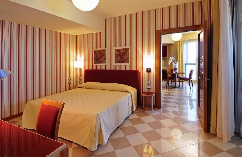 Una Hotels The One Milano Hotel & Residence San Donato Milanese Δωμάτιο φωτογραφία
